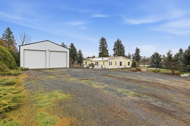 401 E Poplar St, Tekoa, WA 99033