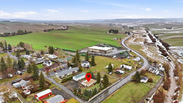 401 E Poplar St, Tekoa, WA 99033