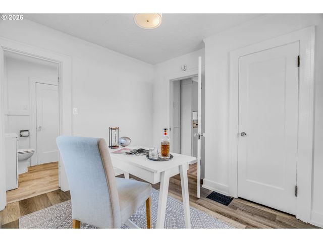 26 N MORGAN St, Portland, OR 97217