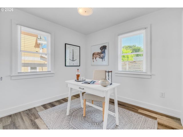 26 N MORGAN St, Portland, OR 97217