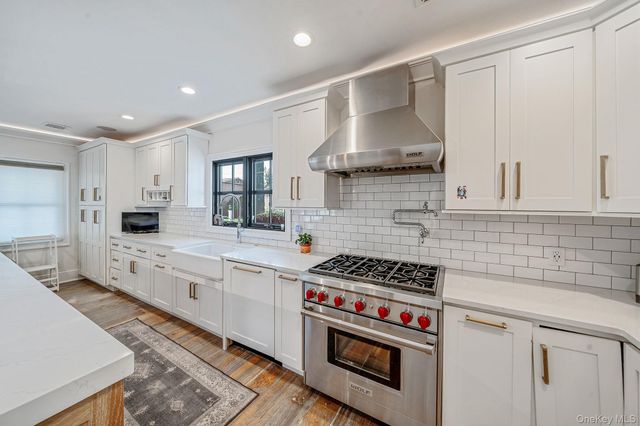 347 Broadway, Carle Place, NY 11514