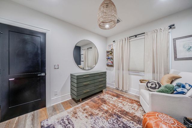 347 Broadway, Carle Place, NY 11514