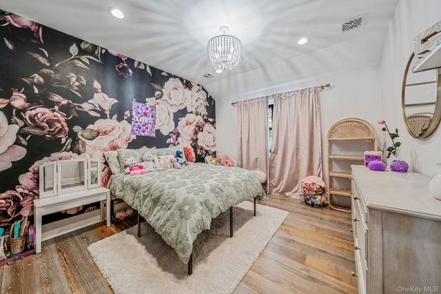 347 Broadway, Carle Place, NY 11514