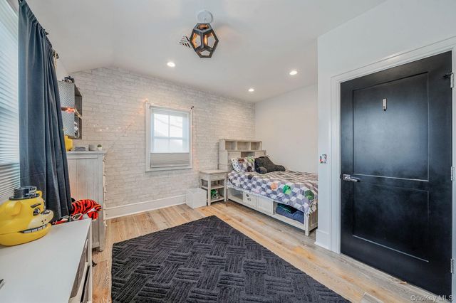 347 Broadway, Carle Place, NY 11514