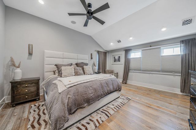 347 Broadway, Carle Place, NY 11514