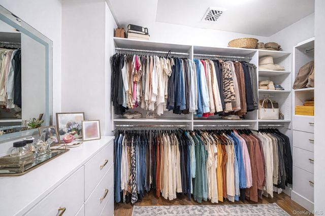 347 Broadway, Carle Place, NY 11514