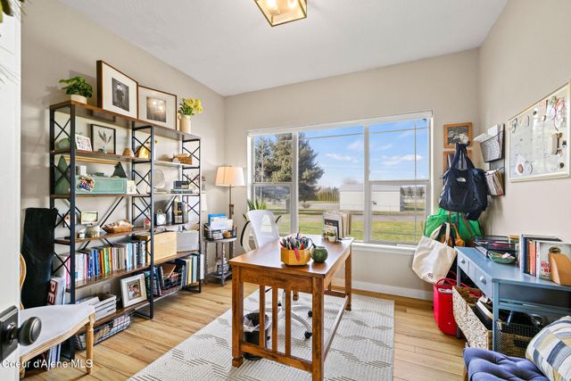 2069 W DIAMOND BAR RD, Rathdrum, ID 83858