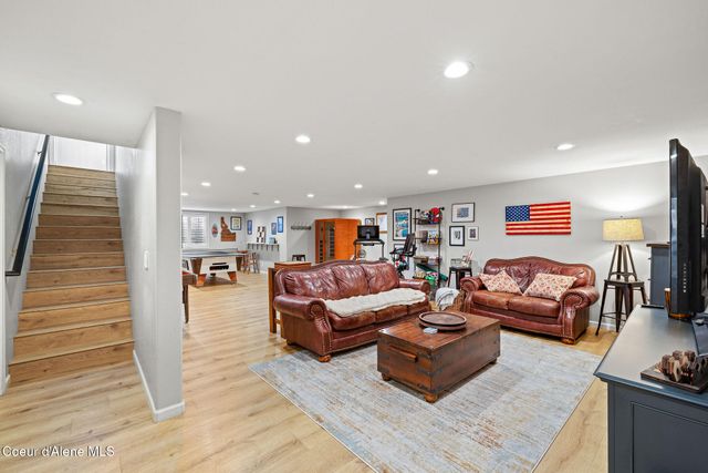 2069 W DIAMOND BAR RD, Rathdrum, ID 83858