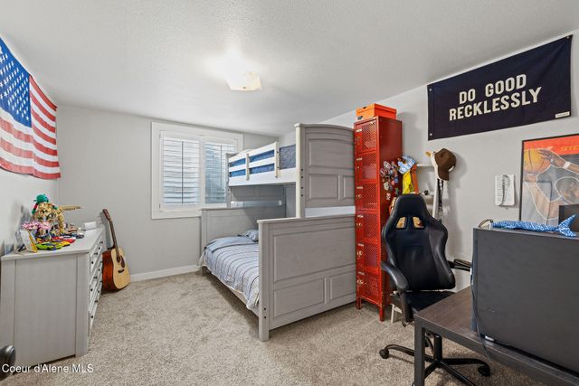 2069 W DIAMOND BAR RD, Rathdrum, ID 83858