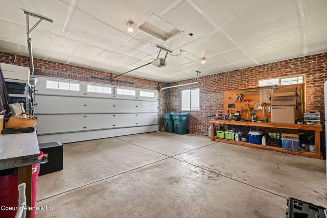 2069 W DIAMOND BAR RD, Rathdrum, ID 83858