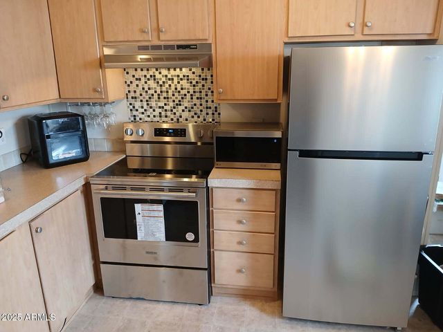 1802 E Campo Bello Drive 29, Phoenix, AZ 85022