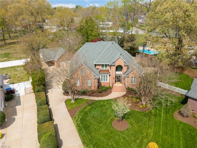 604 Stoneleigh CT, Chesapeake, VA 23322