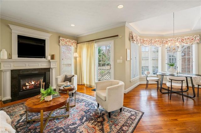 604 Stoneleigh CT, Chesapeake, VA 23322