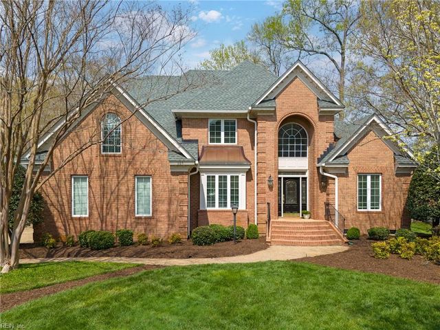 604 Stoneleigh CT, Chesapeake, VA 23322