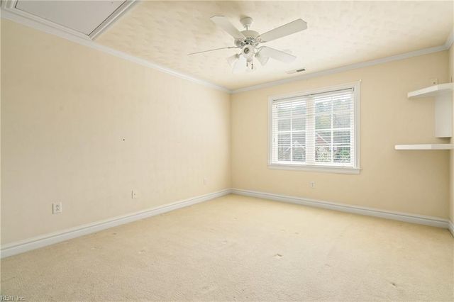 604 Stoneleigh CT, Chesapeake, VA 23322