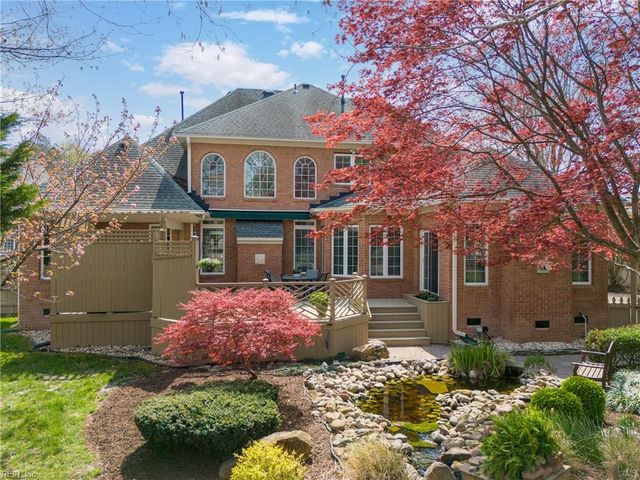 604 Stoneleigh CT, Chesapeake, VA 23322