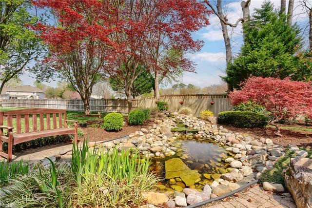 604 Stoneleigh CT, Chesapeake, VA 23322