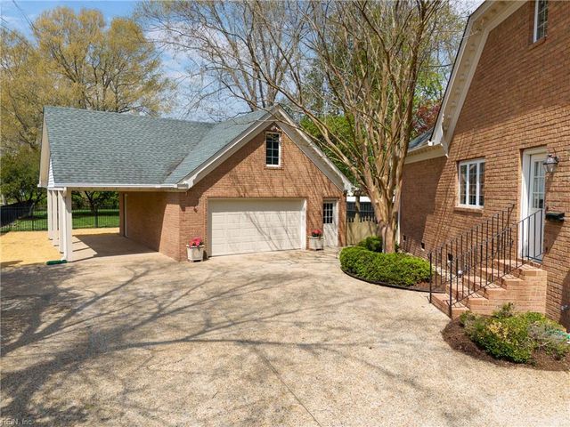 604 Stoneleigh CT, Chesapeake, VA 23322