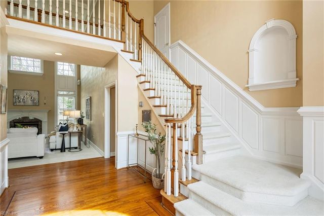 604 Stoneleigh CT, Chesapeake, VA 23322