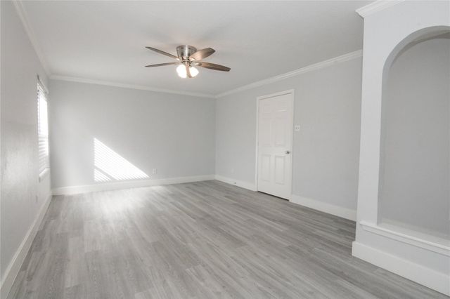 2007 Clubview Drive, Carrollton, TX 75006