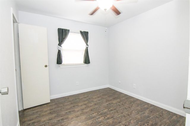 2007 Clubview Drive, Carrollton, TX 75006