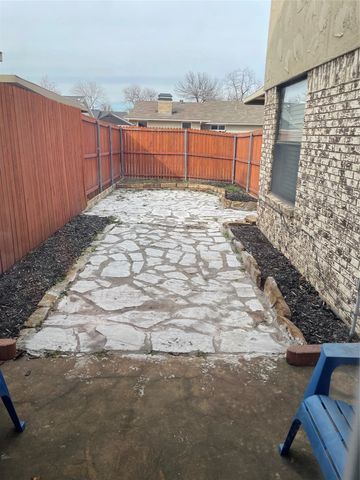 2007 Clubview Drive, Carrollton, TX 75006