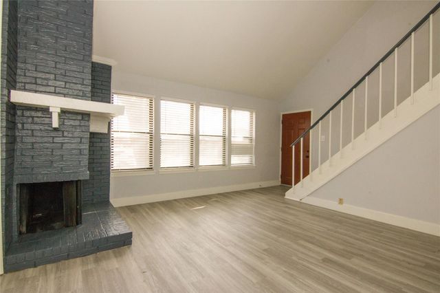 2007 Clubview Drive, Carrollton, TX 75006