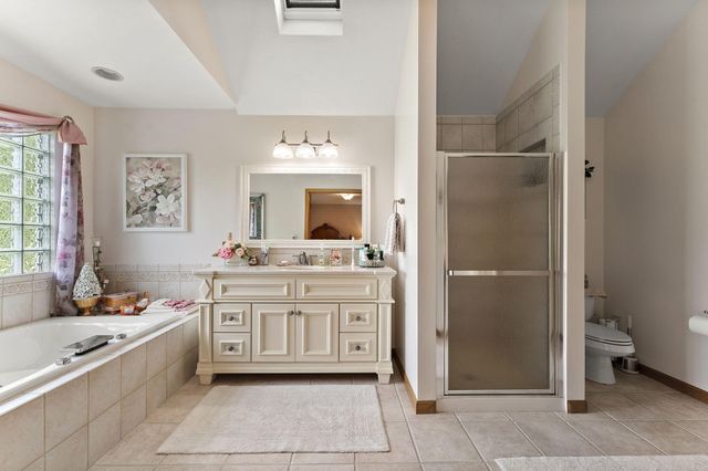 748 N 200 W, Valparaiso, IN 46385