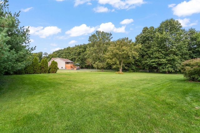 748 N 200 W, Valparaiso, IN 46385