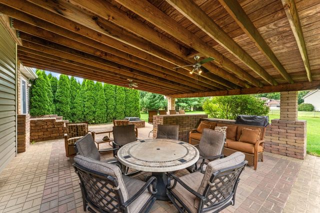 748 N 200 W, Valparaiso, IN 46385