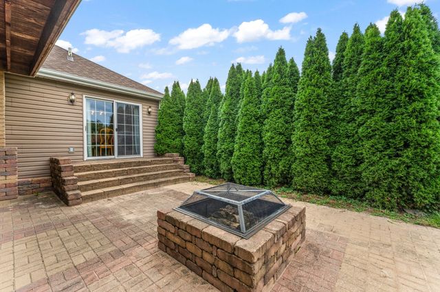 748 N 200 W, Valparaiso, IN 46385