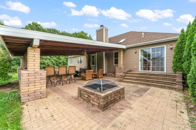 748 N 200 W, Valparaiso, IN 46385