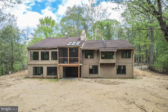 7322 LACKAWANNA DR, Springfield, VA 22150