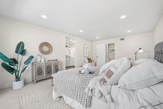 42 Lyonridge Lane, San Mateo, CA 94402