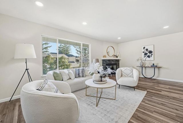 42 Lyonridge Lane, San Mateo, CA 94402