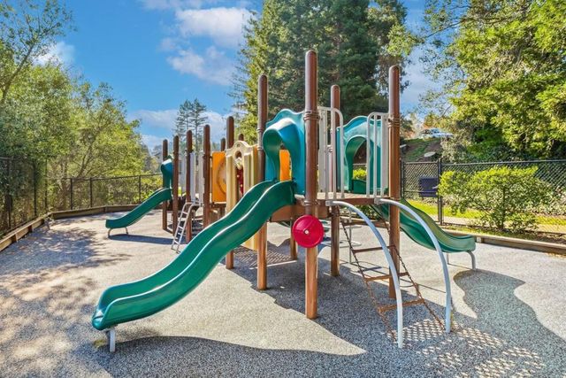 42 Lyonridge Lane, San Mateo, CA 94402