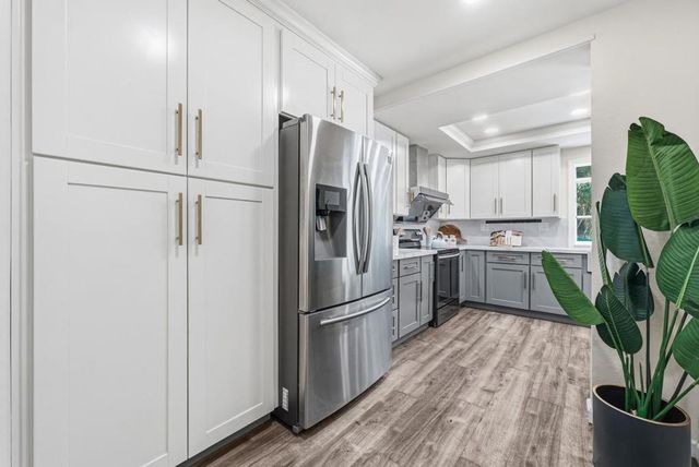 42 Lyonridge Lane, San Mateo, CA 94402