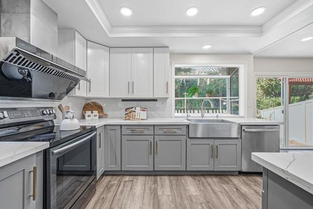 42 Lyonridge Lane, San Mateo, CA 94402