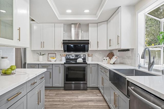 42 Lyonridge Lane, San Mateo, CA 94402