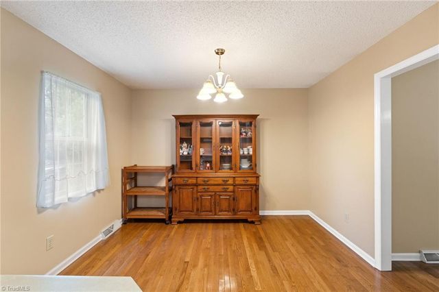 9234 Sahabi Road, Kernersville, NC 27284