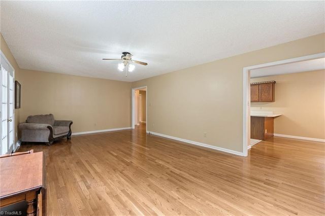 9234 Sahabi Road, Kernersville, NC 27284