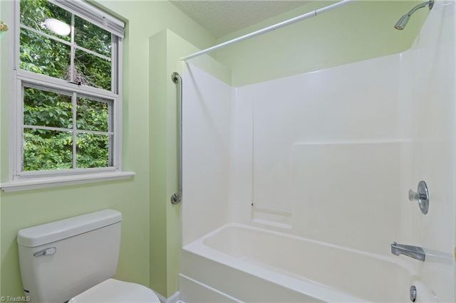 9234 Sahabi Road, Kernersville, NC 27284