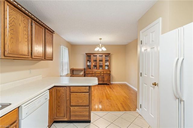 9234 Sahabi Road, Kernersville, NC 27284