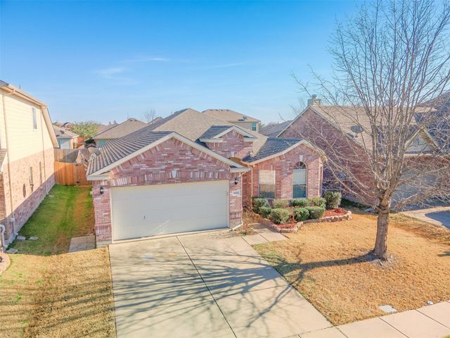1016 Camp Verde Drive, Forney, TX 75126