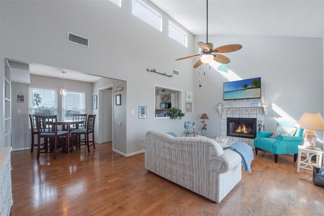 1426 Tiki Drive, Tiki Island, TX 77554