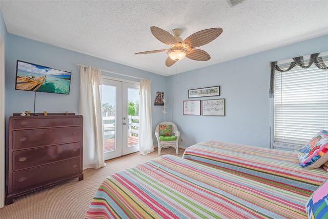 1426 Tiki Drive, Tiki Island, TX 77554