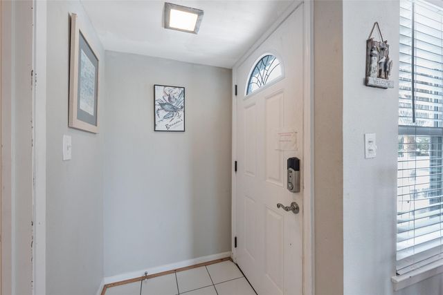 1426 Tiki Drive, Tiki Island, TX 77554