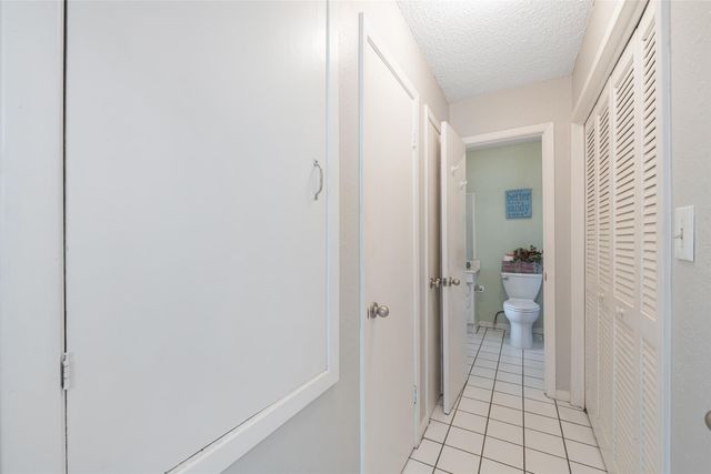 1426 Tiki Drive, Tiki Island, TX 77554