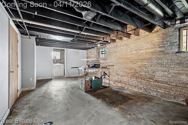 2965 Fischer Street, Detroit, MI 48214