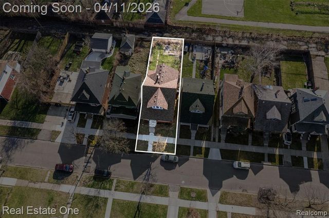 2965 Fischer Street, Detroit, MI 48214